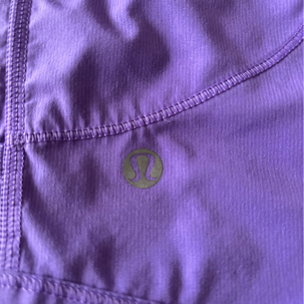 Lululemon Purple shorts. Like new condition - Picture 3 of 6